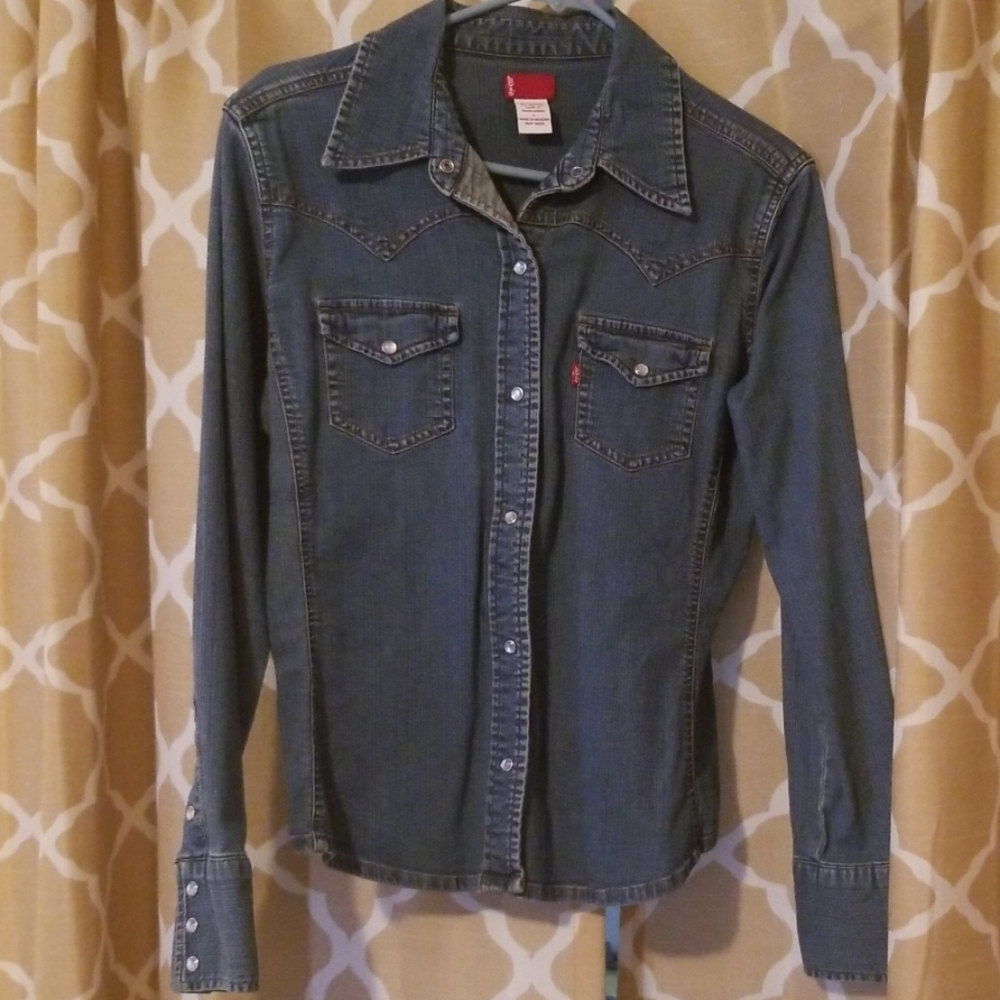 Levi's women's denim western style shirt